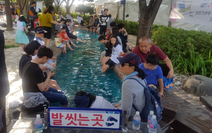 http://old.mirk.es.kr/upfile/img/2017/05/toucontre0604_1494817861.jpg